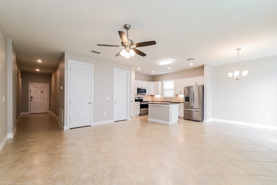 Building Photo - 1761 Cayman Cove Cir