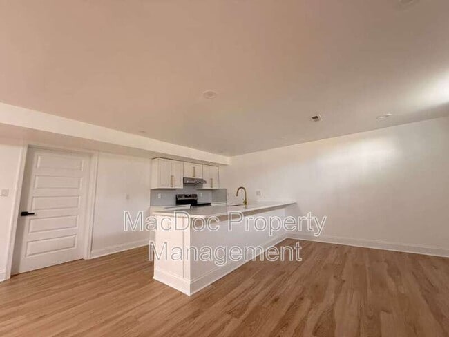 Building Photo - 10402 Laurel Ridge Way