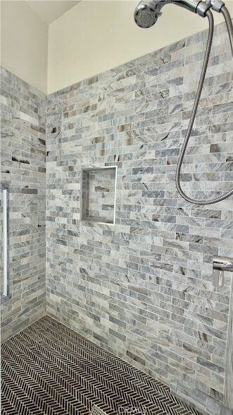 Building Photo - 130 Greenleaf Dr