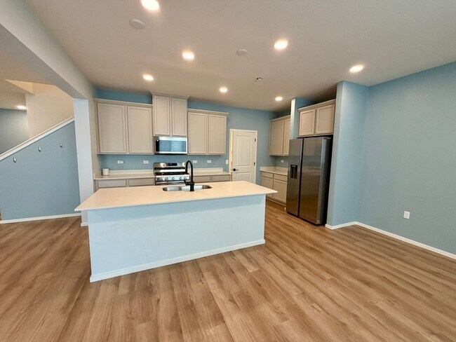 Building Photo - 716 Galloway Dr