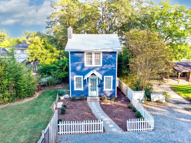 Building Photo - 116 Reid St