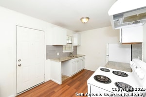 Building Photo - 4935 Eldridge Ave