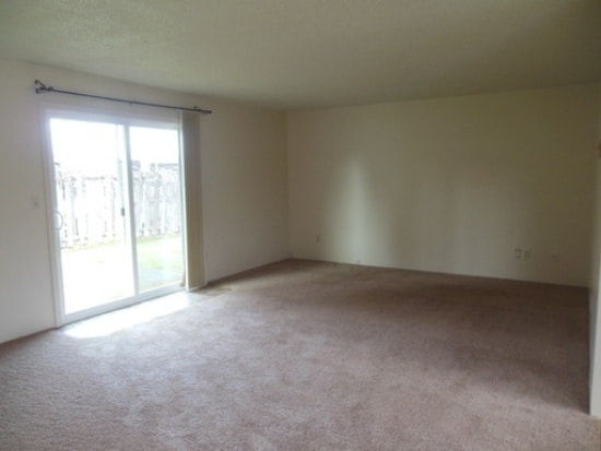 Building Photo - No Screening Fee! Spacious 3 Bedroom, 1 Bath Pet Friendly Home With Large Yard!