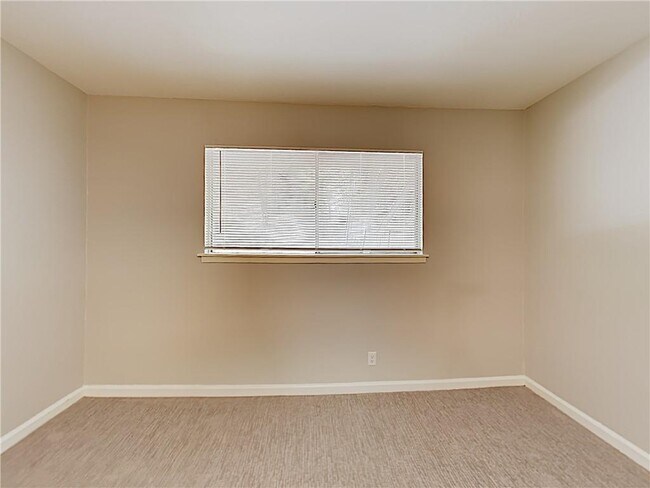 Building Photo - 3011 Matador Dr