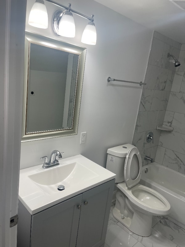 Building Photo - 701 Academy Rd