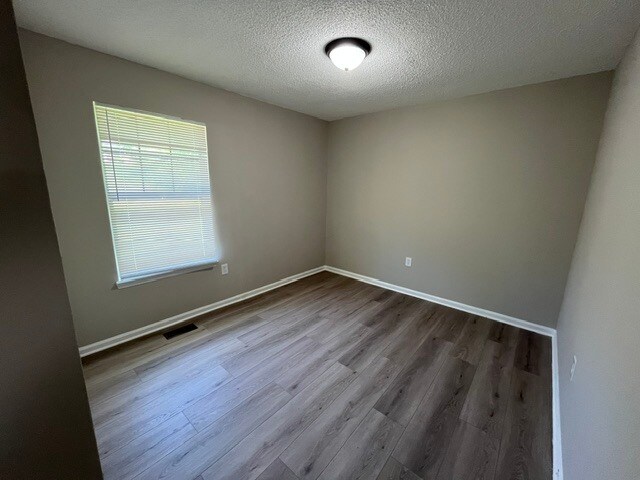 Building Photo - 3460 Wilmington Dr