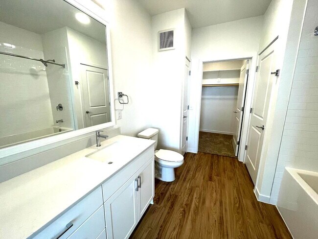 Building Photo - 1201 Wolf Cyn Rd