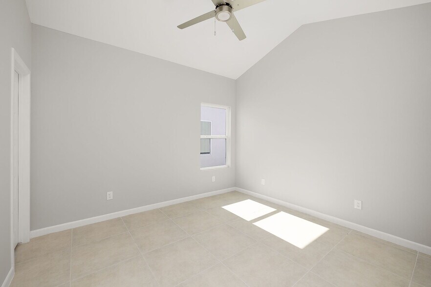 Building Photo - 2512 Brownjay Rd