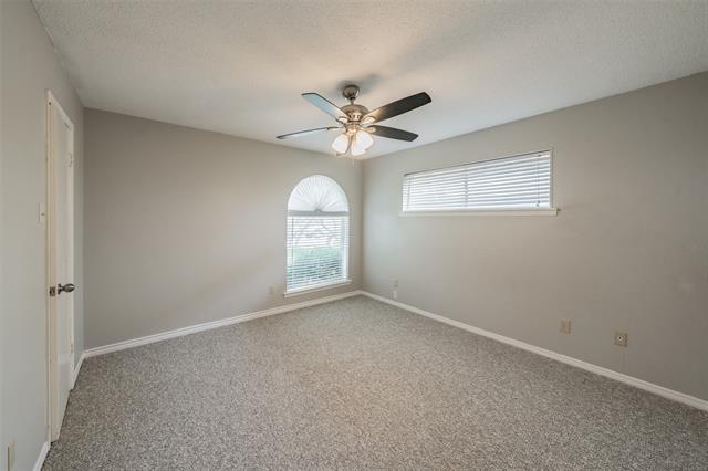 Building Photo - 10618 Ravenscroft Dr