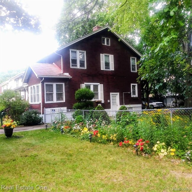 Building Photo - 400 Stratford Rd