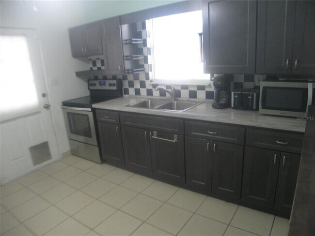 Building Photo - 4847 Eagles Nest Rd
