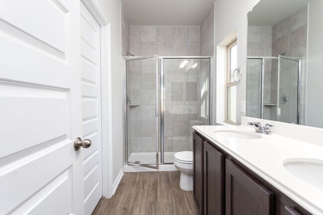 Building Photo - Luxury Duplex Near Randolph and Ft. Sam