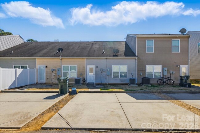 Building Photo - 4226 Lotts Pl