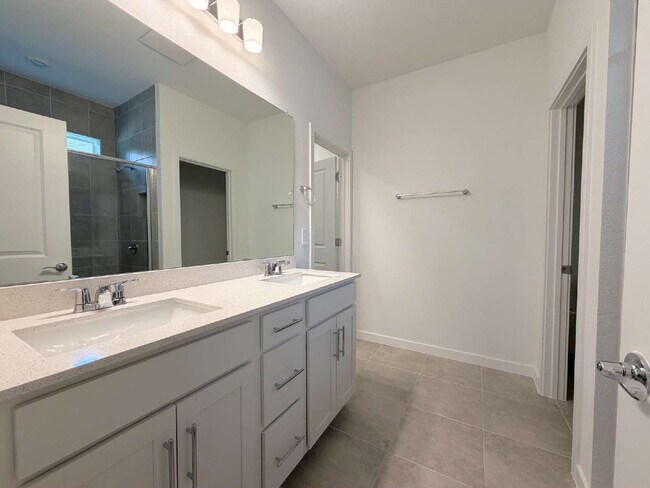 Building Photo - 3973 Big Sky Dr