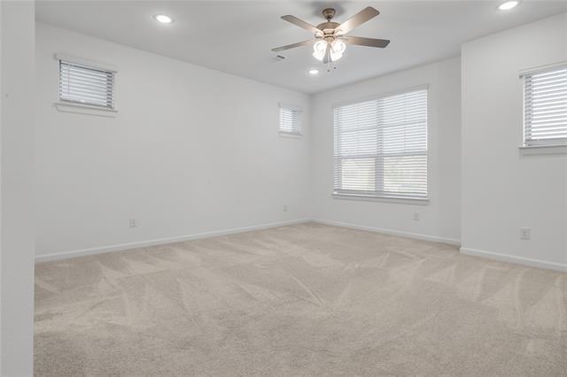 Building Photo - 701 Prairie Falcon Dr