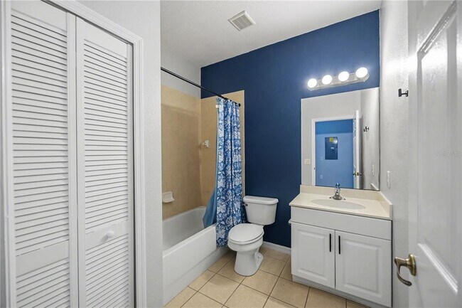 Building Photo - 3158 Sun Lake Ct