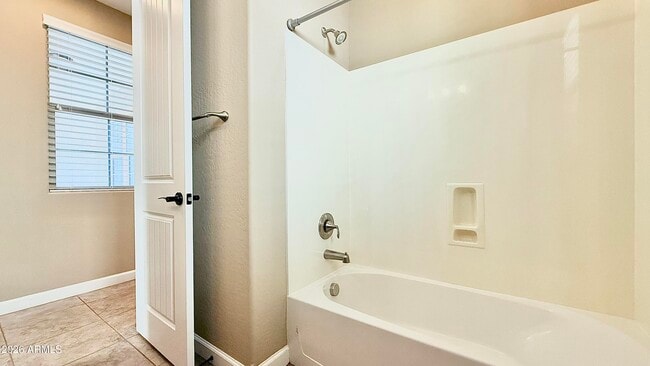 Building Photo - 21868 S 220th Pl