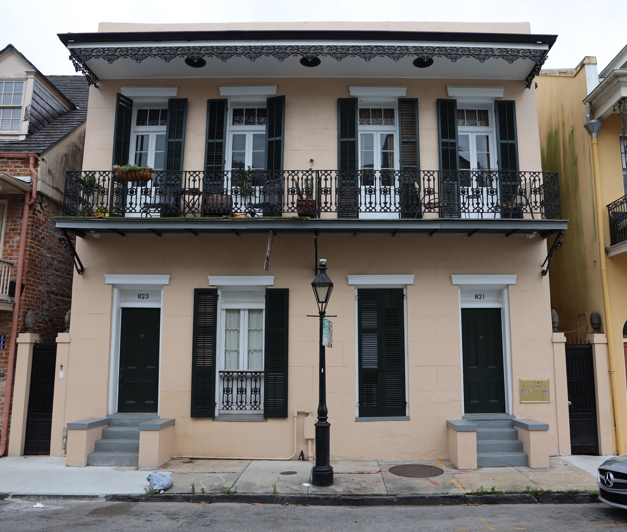 Building front - 821 Barracks St