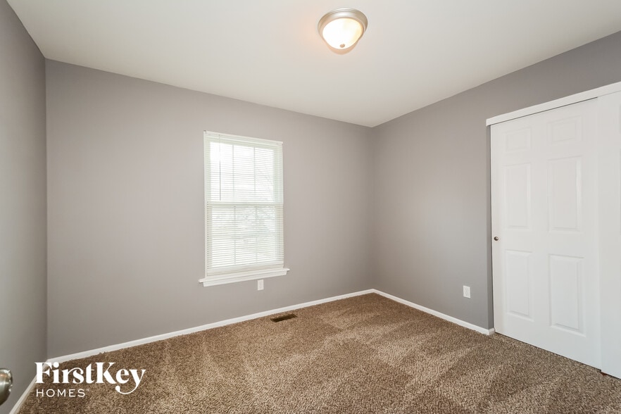 Building Photo - 29 Harmony Crossing Dr
