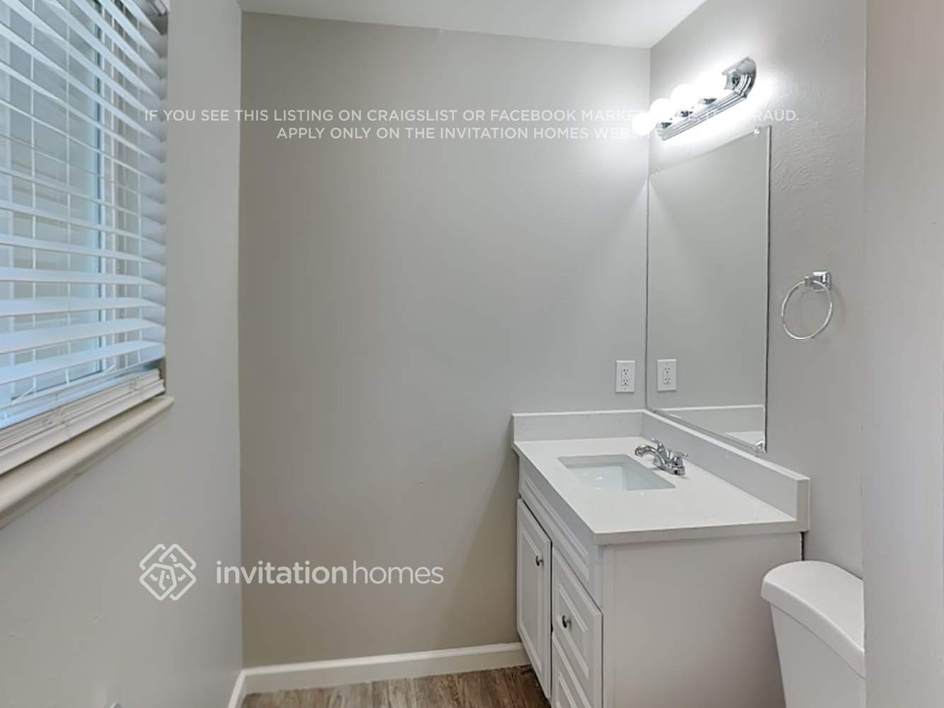 Building Photo - 2933 S Argonne St