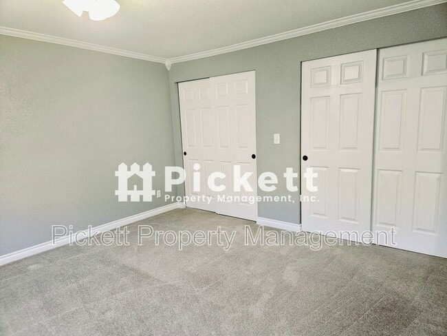 Building Photo - 9062 Tracyton Blvd NW