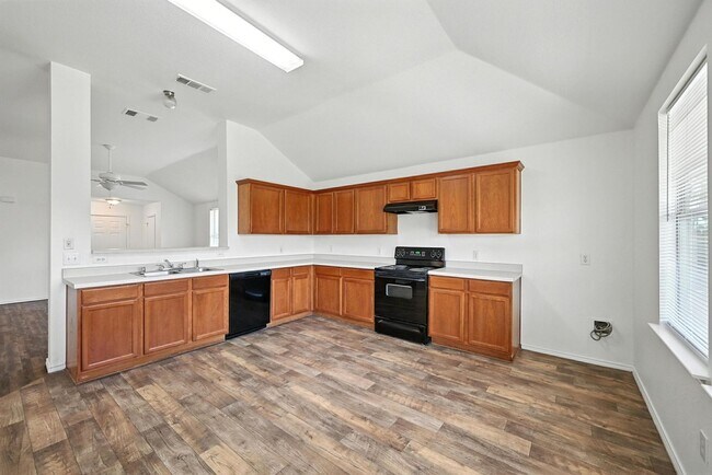 Building Photo - Wonderful 3 bedroom 2 bathroom home in Pal...