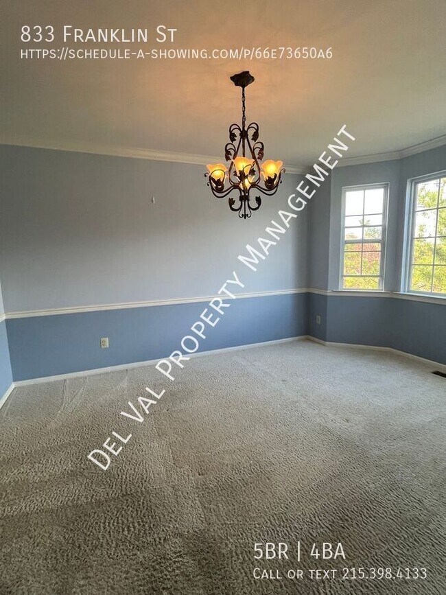 Building Photo - 833 Franklin St