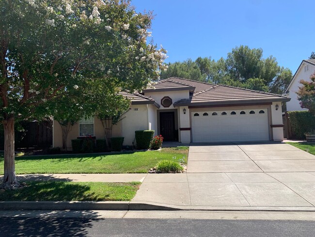 Building Photo - Paradise Valley Home!