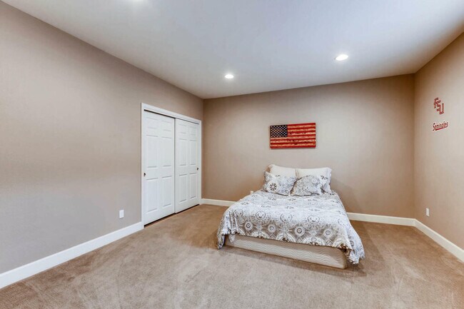 Building Photo - 14110 Sierra Ridge Dr