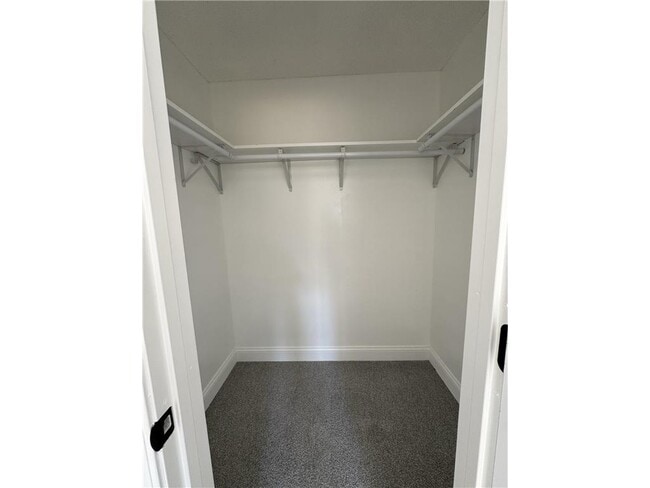 Building Photo - 6024 113th Ave N