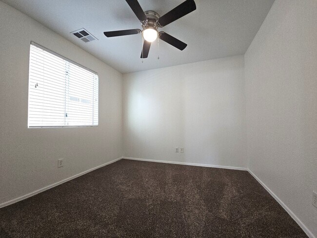 Building Photo - 31208 Cheyenne Dr