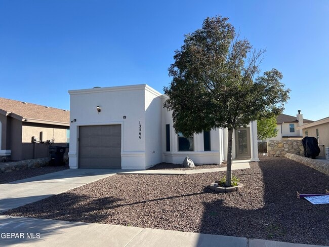 Building Photo - 13266 Kestrel Ave