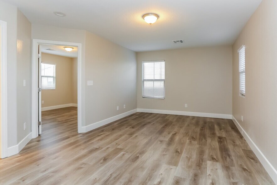 Building Photo - 10751 W Broxden Junction Ave