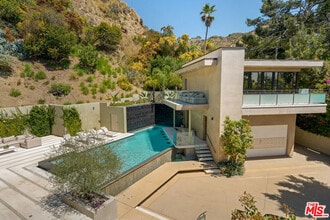 Building Photo - 7801 Hillside Ave