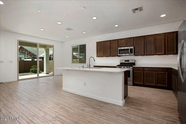 Building Photo - 24973 N 172nd Dr