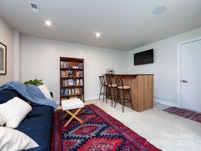 Building Photo - 1839 Shumard Ln