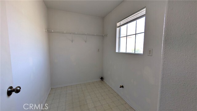 Building Photo - 5900 Sawgrass Way