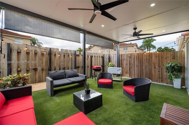 Building Photo - 15863 SW 71st St