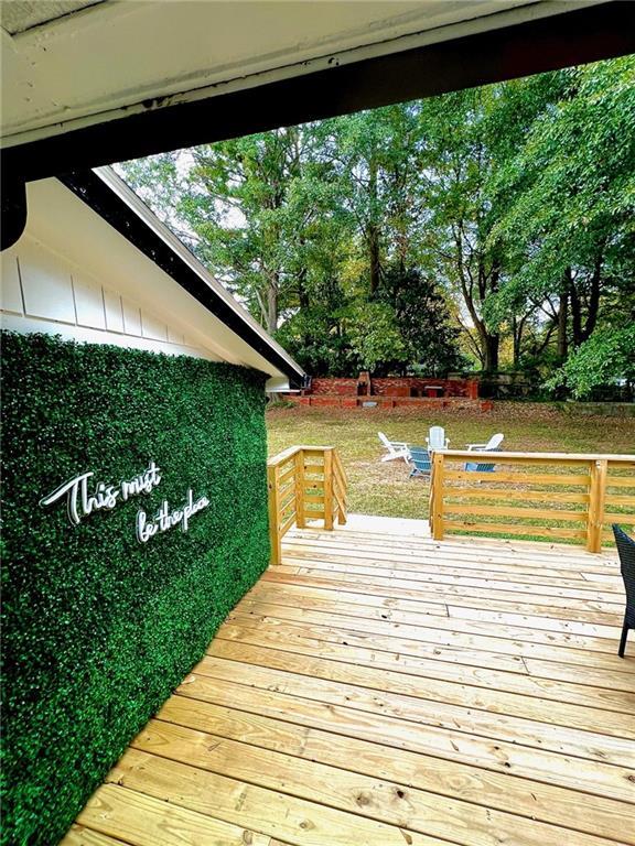 Building Photo - 695 Kennesaw Dr