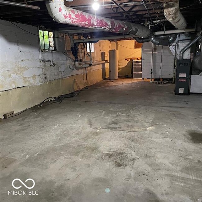 Building Photo - 216 N 6th Ave