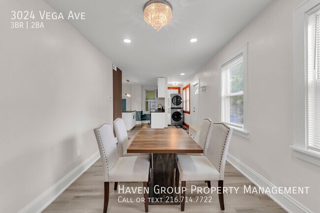 Building Photo - 3024 Vega Ave