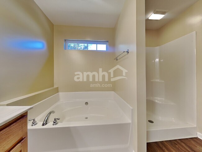 Building Photo - 1628 Antebellum Dr