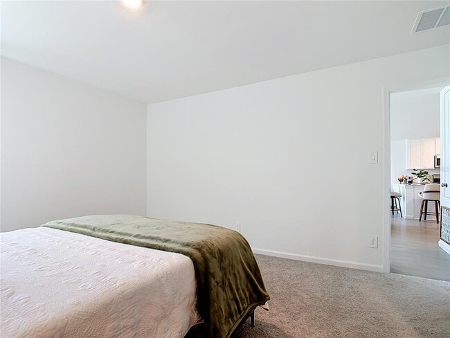 Building Photo - 2526 Aveeno Ave