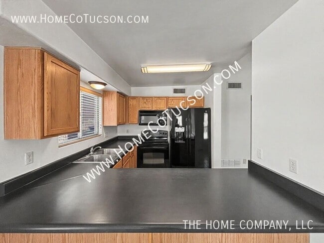 Building Photo - 5738 E Calle De Hielo Dulce