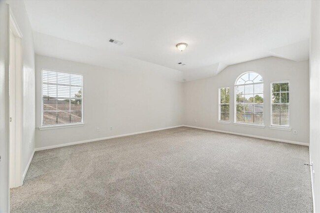 Building Photo - 1518 Hunter Green Ln