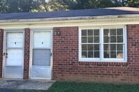 Building Photo - 120 Longwood Pl
