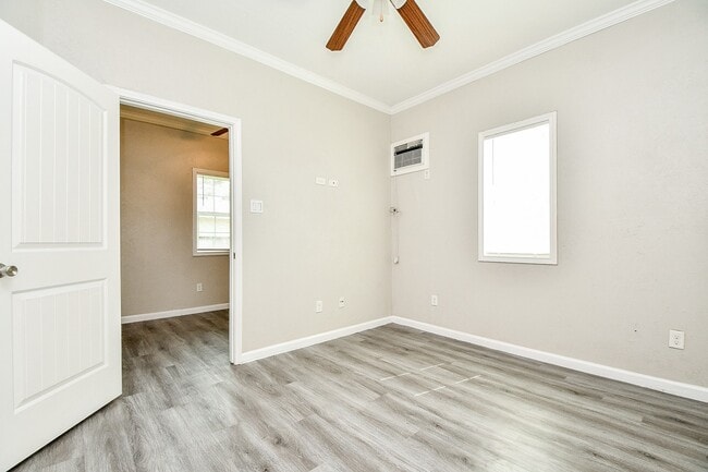 Building Photo - 1907 Lafferty Rd