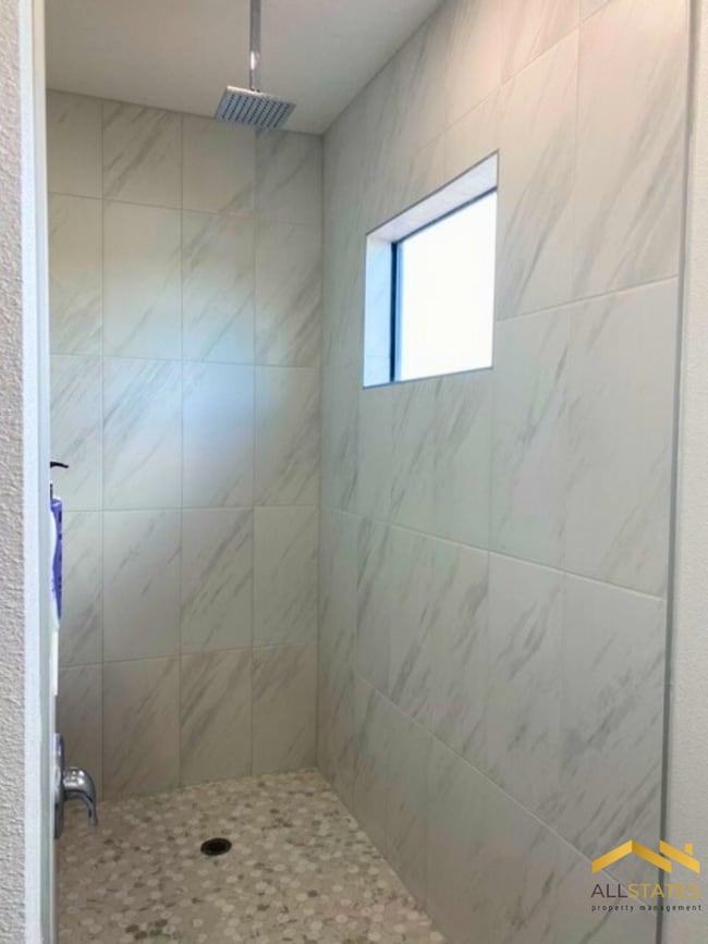 Building Photo - 2941 Siesta View Dr