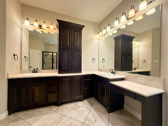 Building Photo - 27623 Dalton Bluff Ct