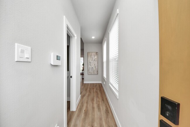 Building Photo - 5812 Francis Oak Ln